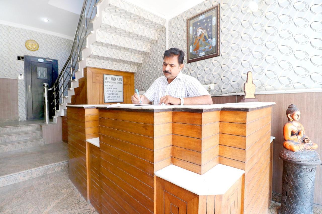 Spot On 43045 Hotel Vivek Plaza Shāhpur Exteriér fotografie