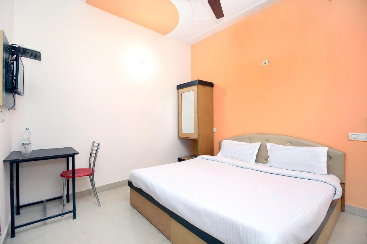 Spot On 43045 Hotel Vivek Plaza Shāhpur Exteriér fotografie